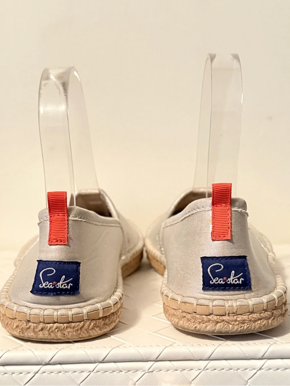 Sea Star Beachwear Beachcomber Espadrille Shimmer Champagne Water Shoes 8 w/box
